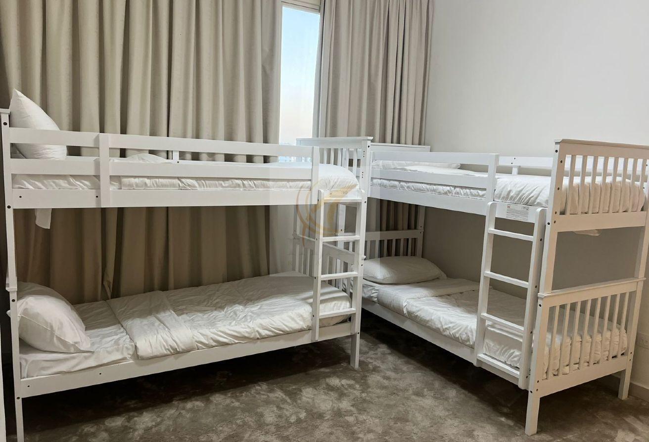 Bright and Fully Furnished Apt - Multiple Units photo 16