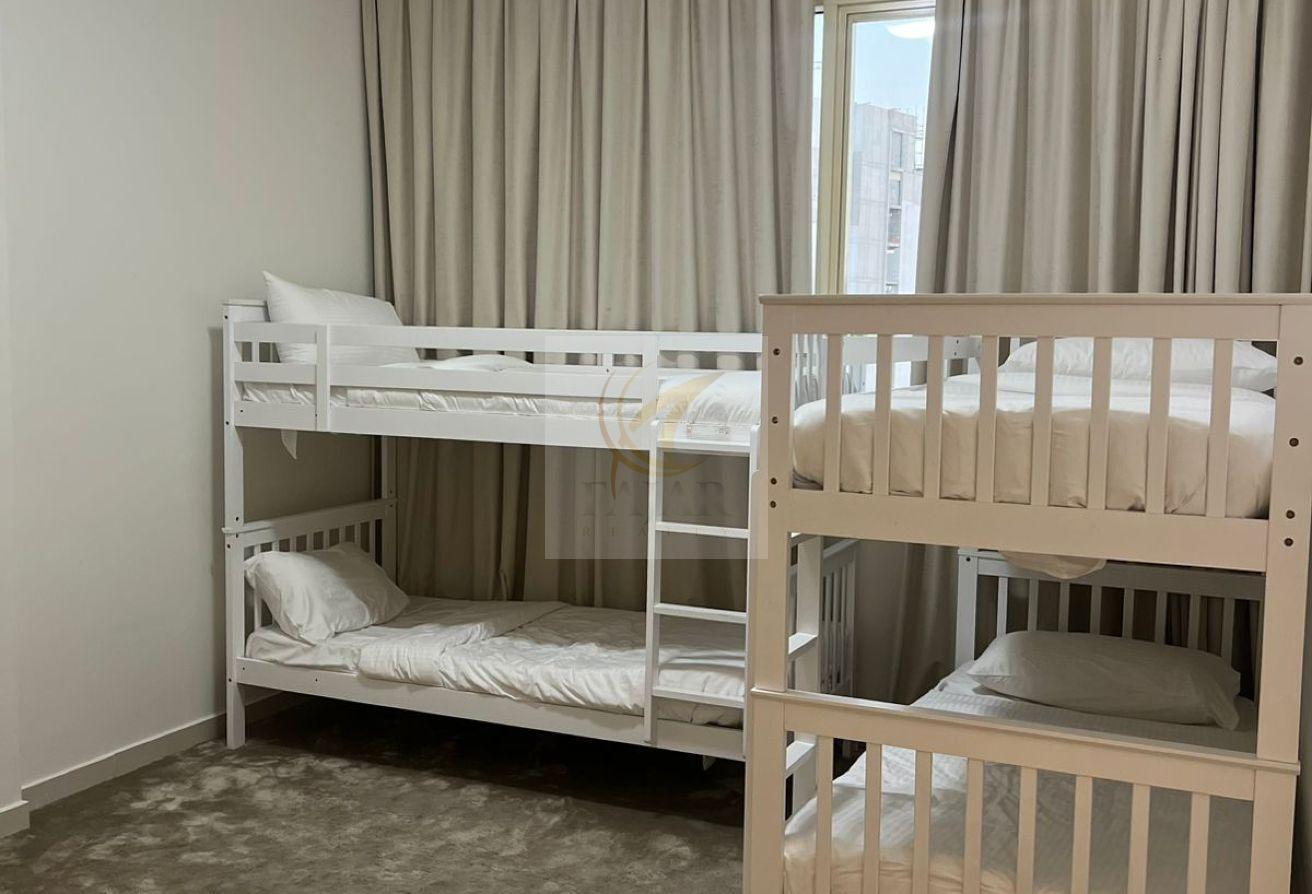 Bright and Fully Furnished Apt - Multiple Units photo 13