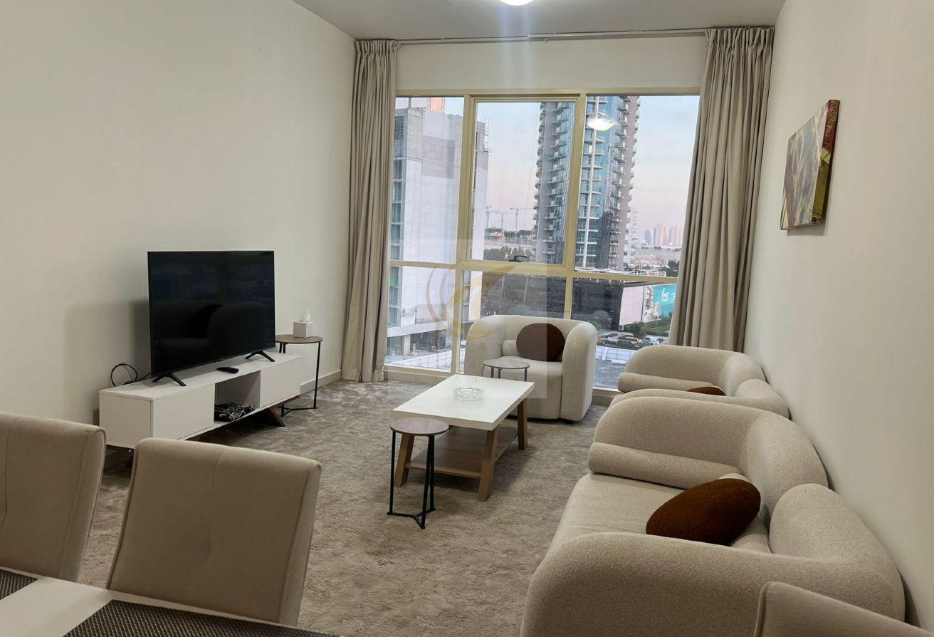 Bright and Fully Furnished Apt - Multiple Units photo 4