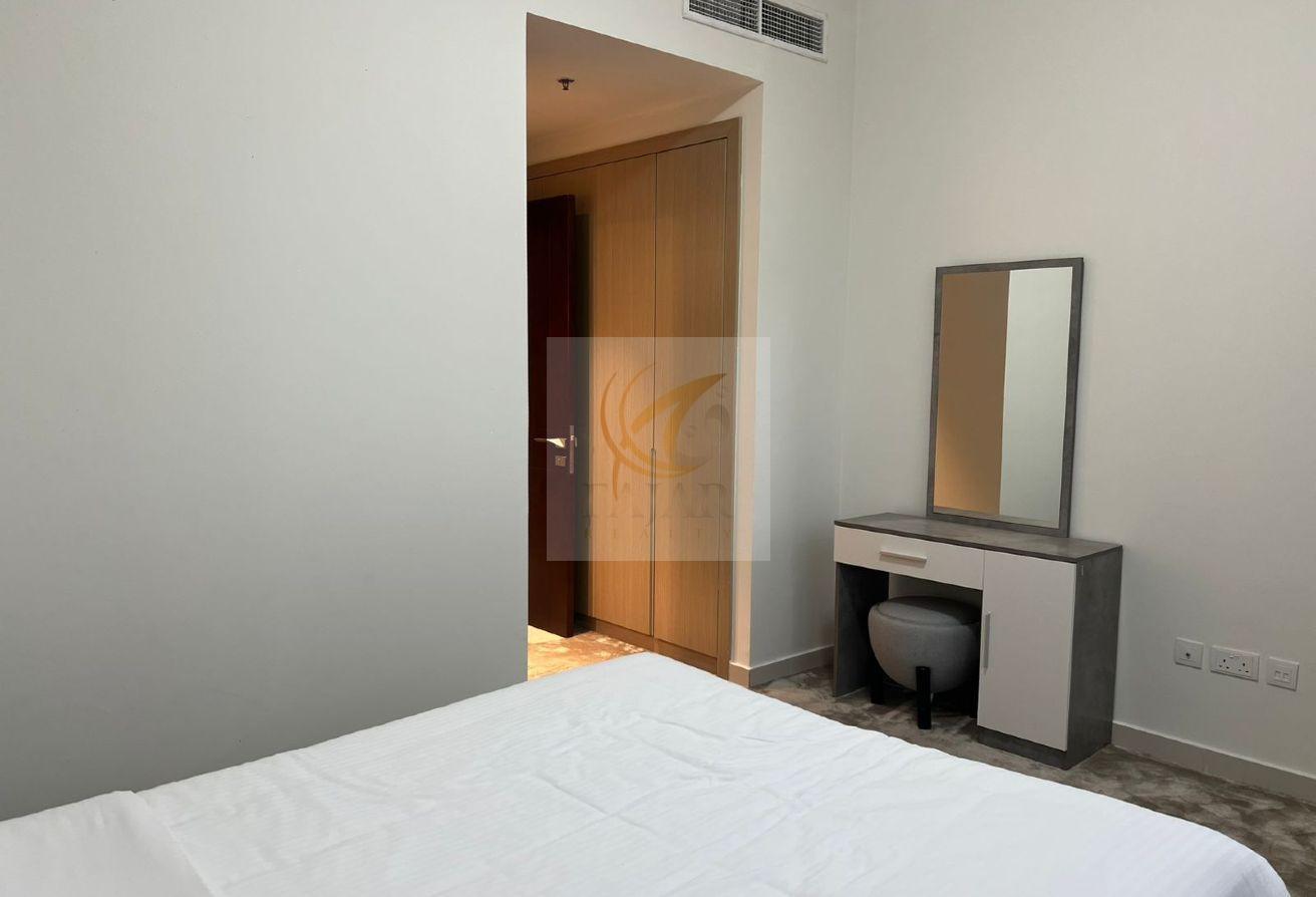 Bright and Fully Furnished Apt - Multiple Units photo 8