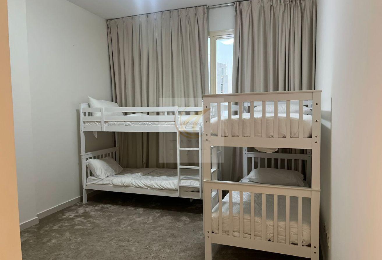 Bright and Fully Furnished Apt - Multiple Units photo 15