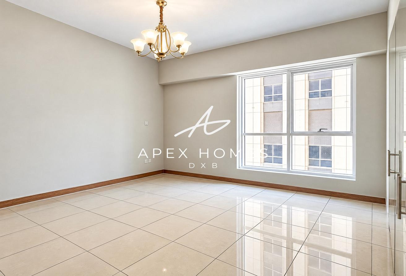 Unfurnished | Massive Layout | Great Location photo 8