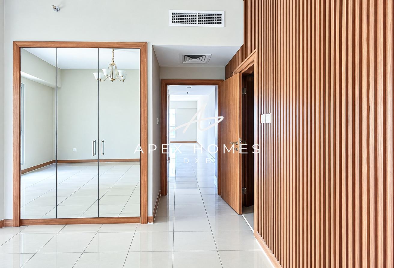 Unfurnished | Massive Layout | Great Location photo 9