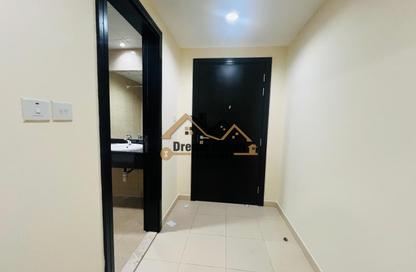 Apartment - Studio - 1 for rent in Silicon Gates 4 - Silicon Gates - Dubai Silicon Oasis - Dubai