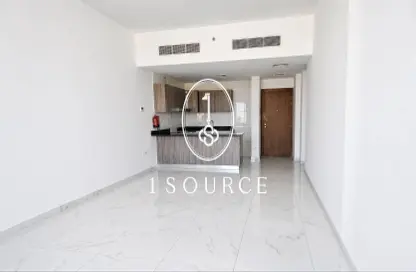 شقة - 2 غرف نوم - 3 حمامات للايجار في الجادة الخامسه - الفرجان - دبي