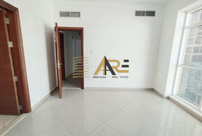 69891998 - Property Image 2