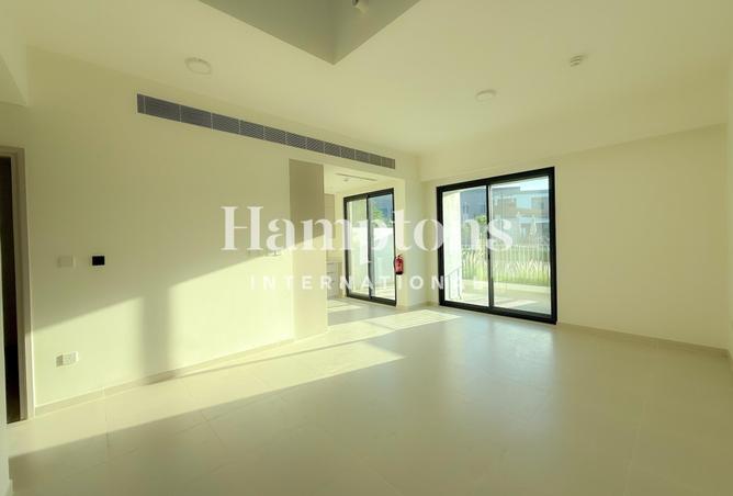 100386885 - Property Image 2