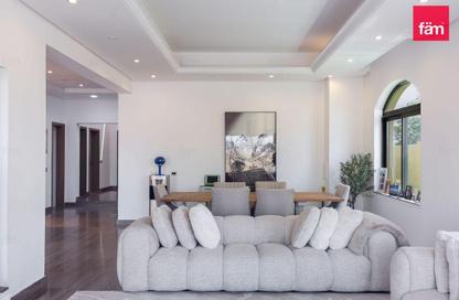 Villa - 4 Bedrooms - 6 Bathrooms for rent in The Centro - The Villa - Dubai
