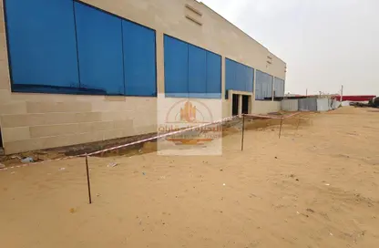 مصنع - استوديو - 4 حمامات للايجار في الصجعة الصناعية - الصجعة - الشارقة