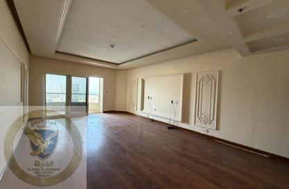 Apartment - 2 Bedrooms - 4 Bathrooms for rent in Asas Tower - Al Khan Lagoon - Al Khan - Sharjah