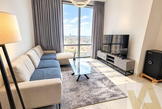 Furnished | Vacant | Canal and Pool View photo 2