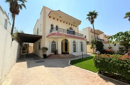 Villa - 4 Bedrooms - 4 Bathrooms for rent in Umm Suqeim 2 Villas - Umm Suqeim 2 - Umm Suqeim - Dubai