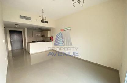 Apartment - 1 Bedroom - 2 Bathrooms for rent in UniEstate Sports Tower - Dubai Sports City - Dubai