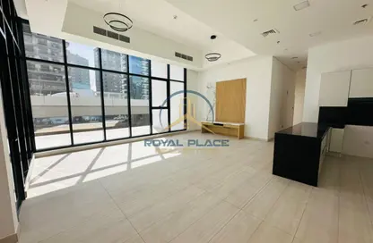 شقة - 3 غرف نوم - 2 حمامات للايجار في سنترال 1 - الخليج التجاري - دبي