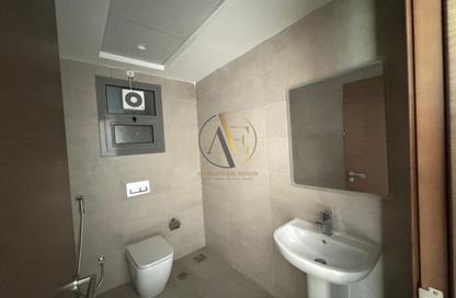 Apartment - 3 Bedrooms - 4 Bathrooms for sale in Gulfa Towers - Al Rashidiya 1 - Al Rashidiya - Ajman