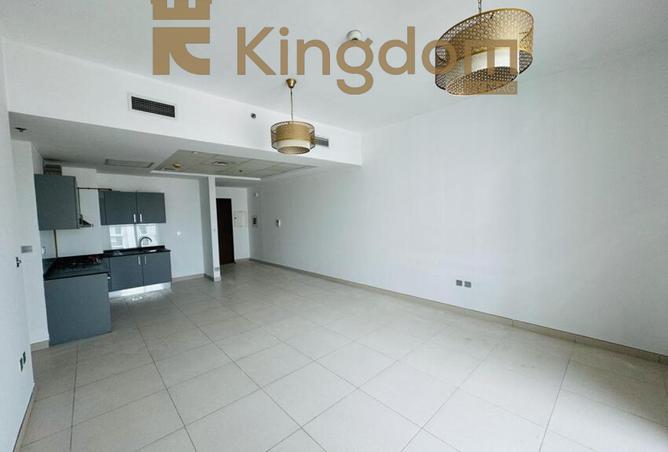 Spacious and Bright 1BR | Pool View | Near Metro photo 2