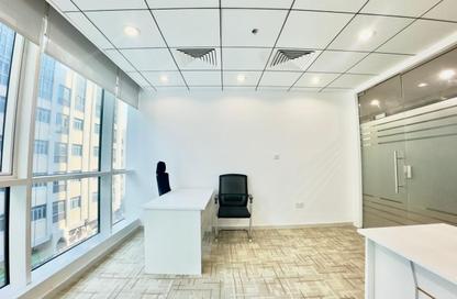 Office Space - 1 Bedroom - 4 Bathrooms for rent in Hamdan Street - Abu Dhabi