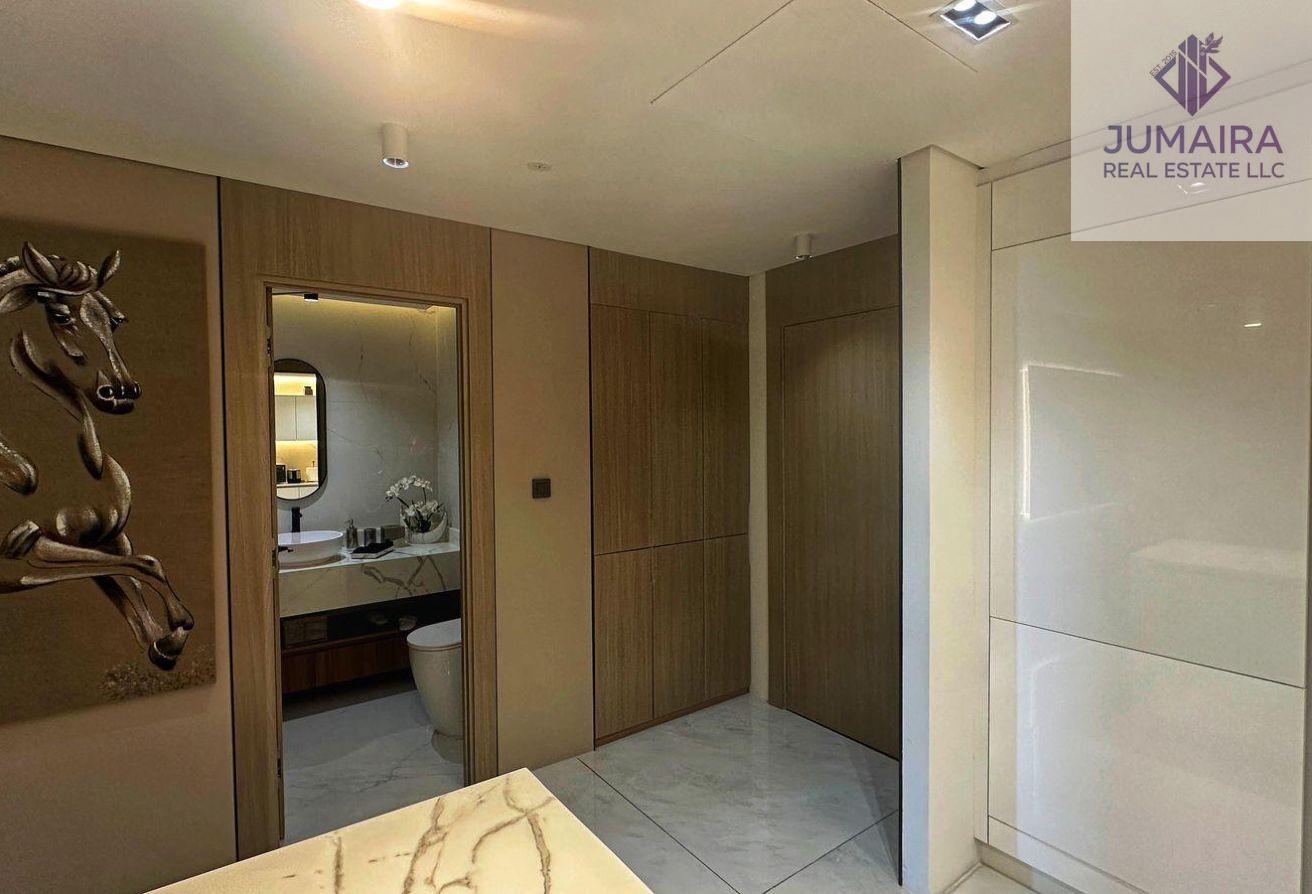 Azure  1BR Sea View High Floor 30% Discount