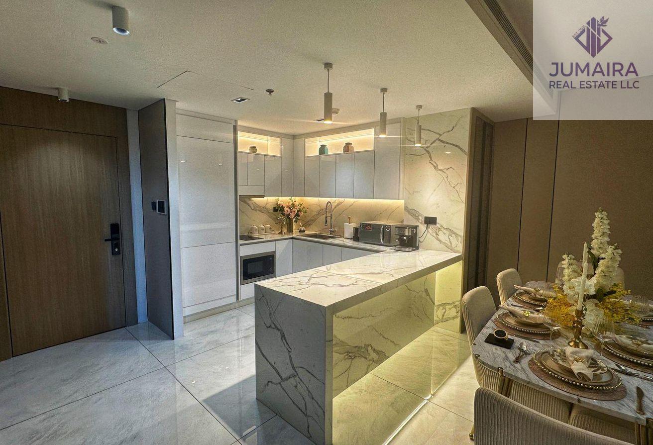 Azure  1BR Sea View High Floor 30% Discount