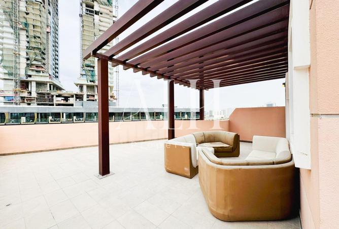 100387864 - Property Image 2