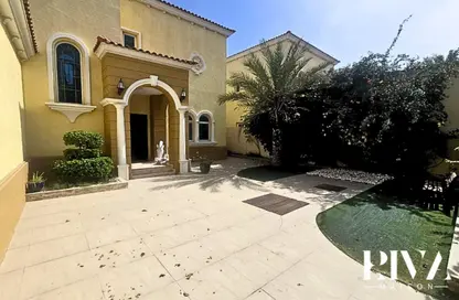Villa - 3 Bedrooms - 3 Bathrooms for rent in Jumeirah Park - Dubai