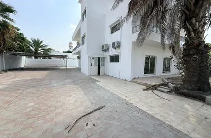 Apartment - 6 Bedrooms - 7+ Bathrooms for rent in Al Jazzat - Al Riqqa - Sharjah