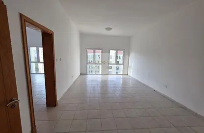 Apartment - 1 Bedroom - 2 Bathrooms for rent in Building 40 - Mediterranean Cluster - Discovery Gardens - Dubai Apartment - 1 Bedroom - 2 Bathrooms for rent in Building 40 - Mediterranean Cluster - Discovery Gardens - Dubai