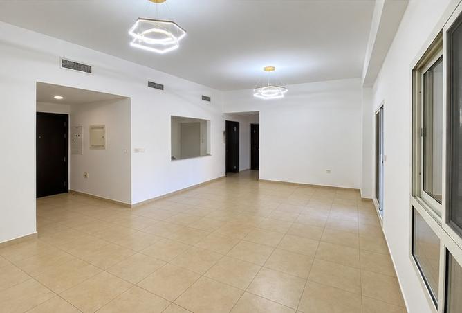Spacious Home | Family-Friendly Living | Vacant photo 2