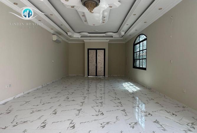 75998996 - Property Main Image