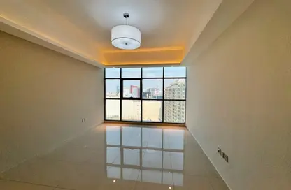 Apartment - 1 Bedroom - 2 Bathrooms for rent in Gulfa Towers - Al Rashidiya 1 - Al Rashidiya - Ajman