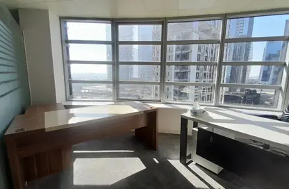 مكتب - استوديو - 2 حمامات للايجار في البرج الفضي - الخليج التجاري - دبي