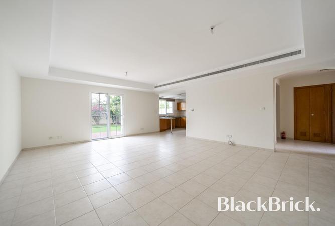 71129123 - صورة العقار 3