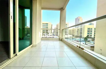 Apartment - 2 Bedrooms - 2 Bathrooms for sale in Al Thayyal 2 - Al Thayyal - Greens - Dubai