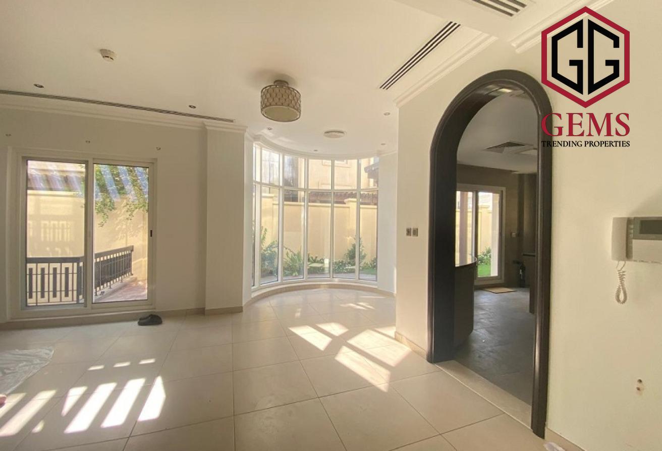 SPACIOUS | SWIMMING POOL | GYM | GARDEN | MAID photo 5