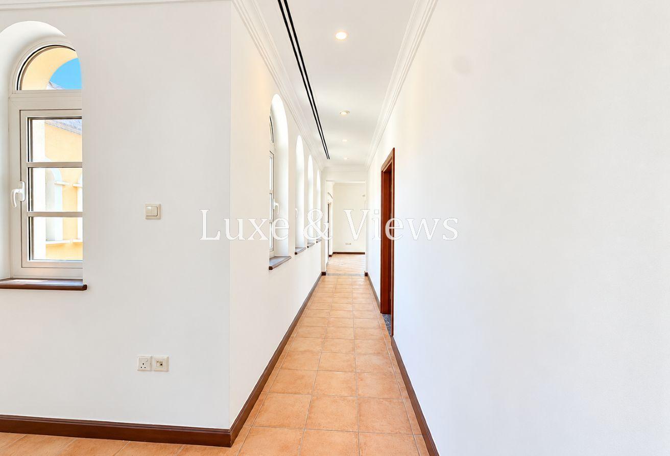 Valencia|5BR+Study|Pool|Vacant|Huge Plot|Park Next photo 9