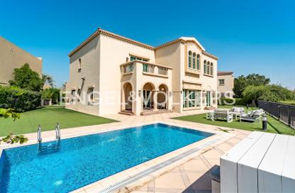 Villa - 4 Bedrooms - 5 Bathrooms for sale in Entertainment Foyer - Oasis Clusters - Jumeirah Islands - Dubai