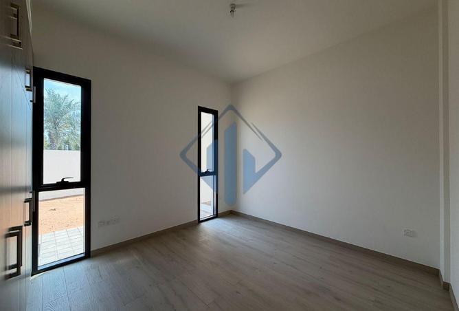 73111365 - Property Image 3