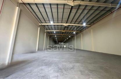 Warehouse - Studio for rent in Umm Dir - Umm Al Quwain