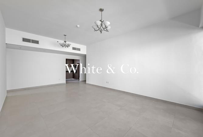 121093808 - Property Image 3