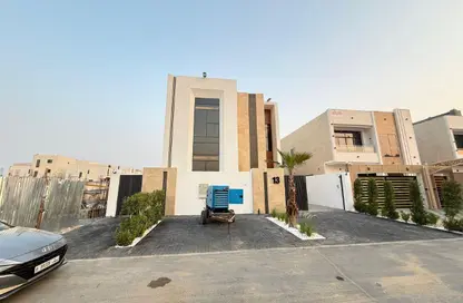 تاون هاوس - 4 غرف نوم - 5 حمامات للبيع في الحليو 2 - الحليو - عجمان