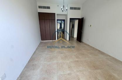 Apartment - 1 - 2 for rent in Al Thuraya Building - Dubai Silicon Oasis - Dubai