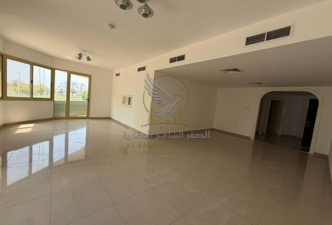 137000873 - Property Image 2