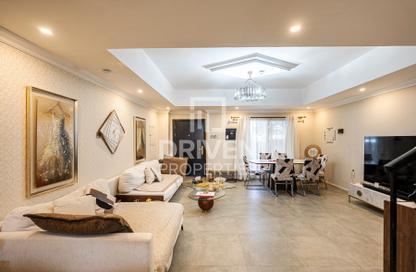 Villa - 3 - 5 for sale in Diamond Views 4 Villas B - District 11 - Jumeirah Village Circle - Dubai Villa - 3 - 5 for sale in Diamond Views 4 Villas B - District 11 - Jumeirah Village Circle - Dubai