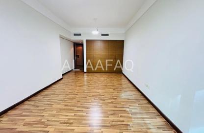 Apartment - 2 Bedrooms - 3 Bathrooms for rent in Blue Tower - Al Majaz 3 - Al Majaz - Sharjah