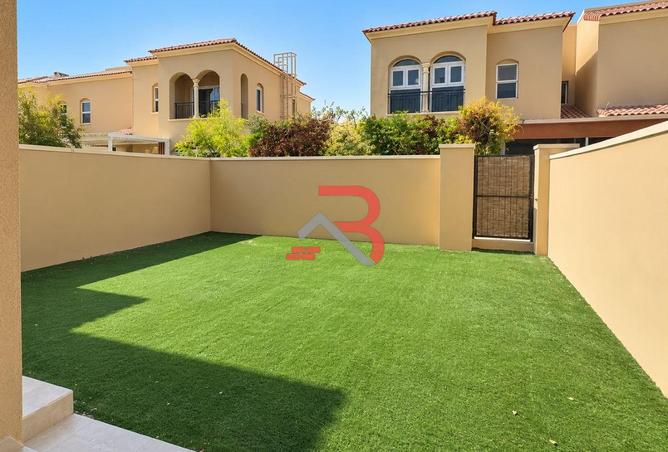 Back to Back · Close to Pool & Park · 2BR+Maid's — photo 2