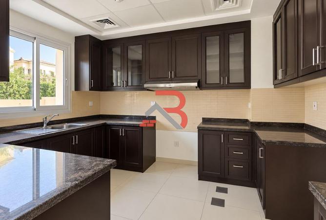 Back to Back · Close to Pool & Park · 2BR+Maid's — photo 3