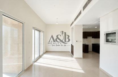 Townhouse - 3 - 3 for rent in Victoria - Damac Hills 2 - Dubai Townhouse - 3 - 3 for rent in Victoria - Damac Hills 2 - Dubai