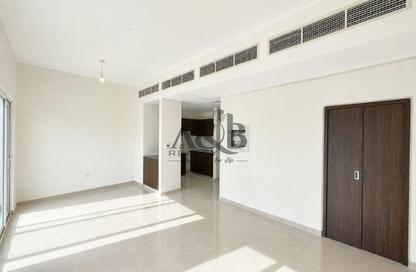 Townhouse - 3 - 3 for rent in Victoria - Damac Hills 2 - Dubai Townhouse - 3 - 3 for rent in Victoria - Damac Hills 2 - Dubai