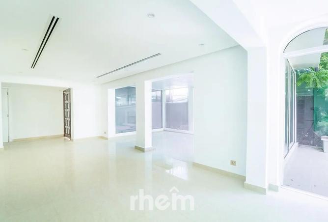 141901876 - Property Image 2