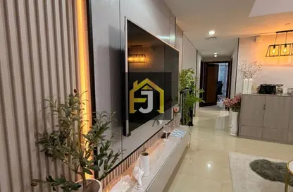 دوبلكس - 3 غرف نوم - 3 حمامات للبيع في مساكن كورنيش عجمان - طريق كورنيش عجمان - عجمان